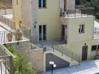 Holiday House for 8 Persons, with Swimming Pool