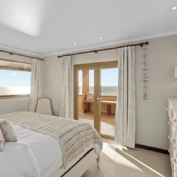The Bellafonte - Luxury Oceanfront Hotel Отели в г. Кралендейк
