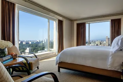 The Carlyle, A Rosewood Hotel Các khách sạn gần Health Policy and Management Department