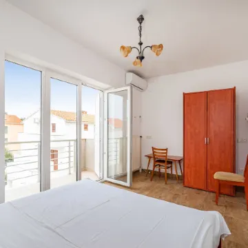 Room-Cozy Room Near Beach D