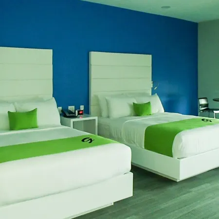 Garland Hotel