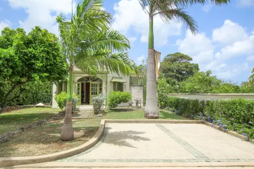 Marsh Mellow South Cottage by Bluescape Hotels in Weston