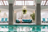 Fairmont Banff Springs - Pools