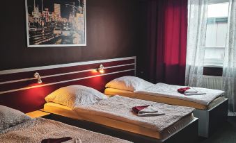 Hotel 108