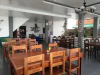 Dolphin Bay Resort