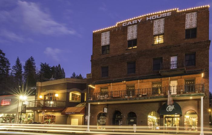 Historic Cary House Hotel