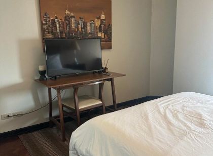 Suites de Marina Manila with Netflix
