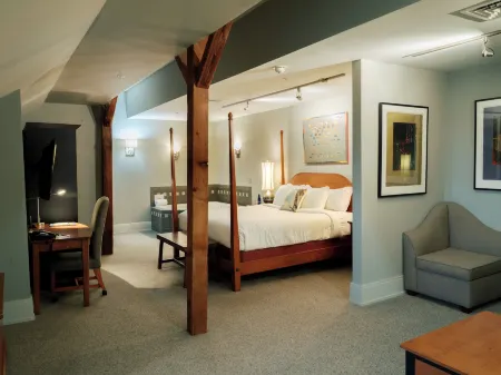 Lancaster Arts Hotel Отели в г. Миллерсвилл