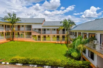 Rock Classic Hotel Limited  호텔