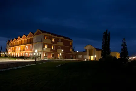 Park Hotel Elizabeth Отели рядом с достопримечательностью «Parrocchia Santa Maria di Monteverde»
