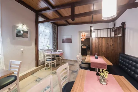 Novel Hotel Отели в г. Гумтов