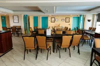 Garnet Inn & Suites, Orlando - فطور