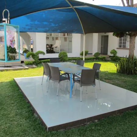 Blue Lagoon Lodge Blantyre