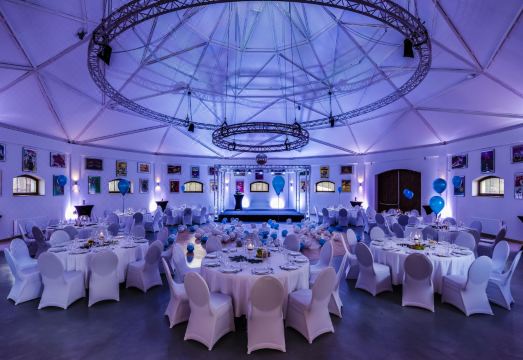 1. 호텔 율리넥..