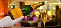 Royal Garden Palace - Families and Couples - Quầy bar