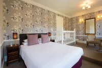 Woodlands Lodge Hotel Hotels near Sofikas
