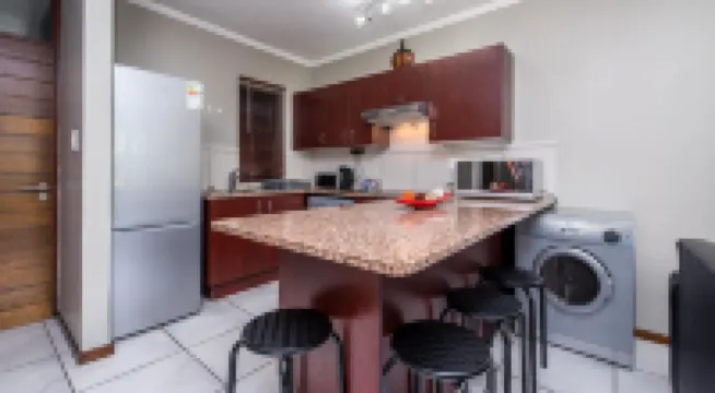 JoziStay @ Jackal Creek Apartments