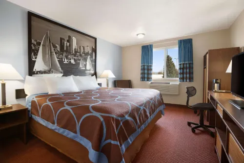 Super 8 by Wyndham Bellingham Airport/Ferndale Hotel di Lynden