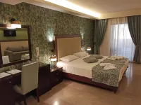 King Minos Hotel - balcony