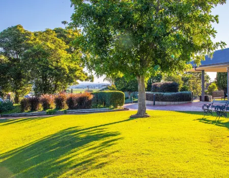 Hunter Morpeth Motel & Villas Отели в г. Морпет