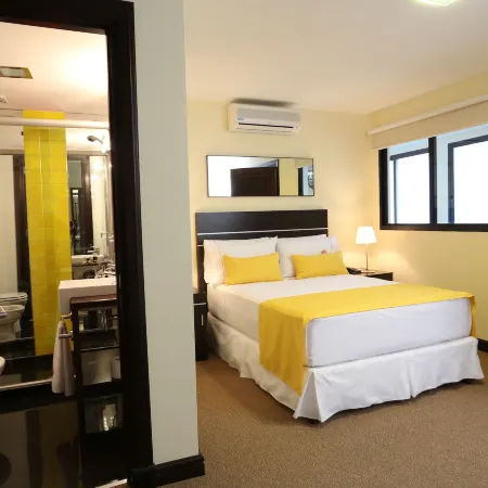 Puerto Mercado Hotel