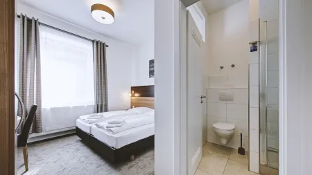 Boutique-Hotel Kronenstuben Отели в г. Людвигсбург