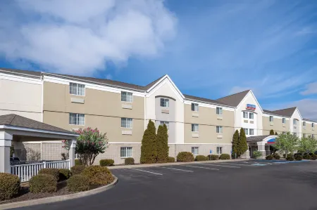 Candlewood Suites Elkhart Отели в г. Онтва Тауншип