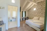 Hi Hotels Torbole - Pool & Spa Hotels in Brentonico