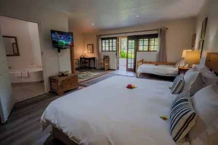 Aan de Oever Guesthouse