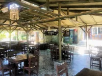 Azmakbasi Camping Hotels in Mentese