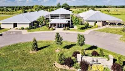 Huff Estates Inn & Winery Hotel di 