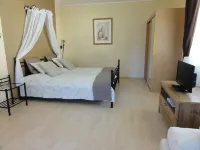 Pension AdlerHorst Hôtels à : Gemeinde Steindorf am Ossiacher See