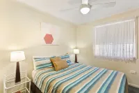 Clifford Park Motor Inn Hotels in Newtown