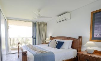 Azure Sea Airlie Beach Resort