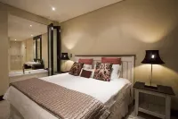 The Pearls Umhlanga, or Oceans Apts