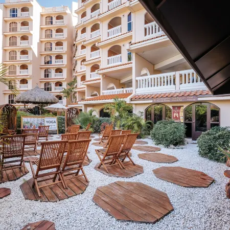 Playa Linda Beach Resort