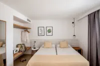Apartamentos Es Pujols - Emar Hotels Hotels in Es Pujols