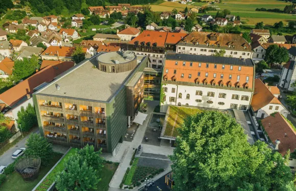 克里斯塔爾酒店