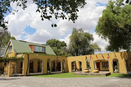 17 on Bird Guest House Отели рядом с достопримечательностью «Karoo National Park»