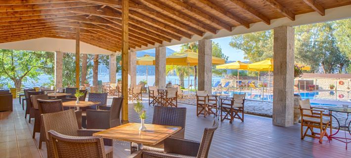 Cleopatra Beach Hotels in Ellomeno