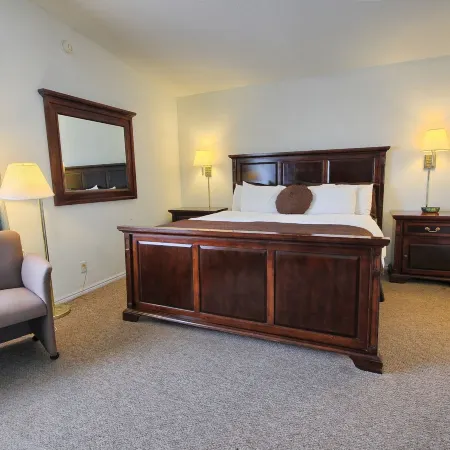 San Simeon Lodge