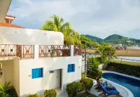 HC Liri Hotel - Pools