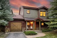 Spacious Townhome w/ Private Spa - Just Minutes from Vail and Beaver Creek!