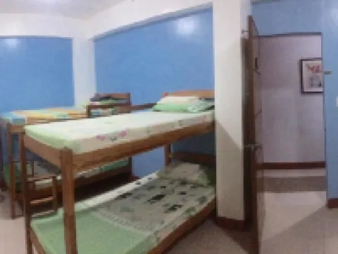 Mayon Lodging House Hoteles en Daraga