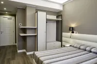 La Perla Hotels in Osimo