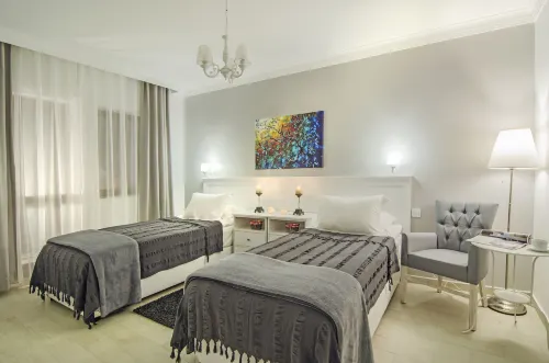 Rodina Suites Hotel