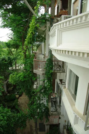 Hotel Zen Отели рядом с достопримечательностью «Parsvanath Temple»