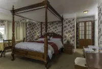 Lyme Bay House