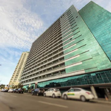 เอชพลัส วิชั่น เอ็กเซ็กคิวทีฟ โรงแรมใกล้Palácio do Planalto