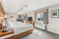 Basecamp Lodge Canmore Hotels in Canmore